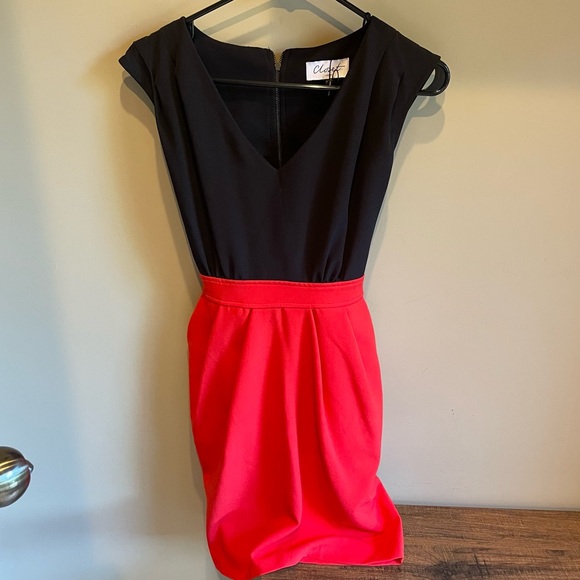 NWT Closet London Red and Black Size 6 - Picture 1 of 8
